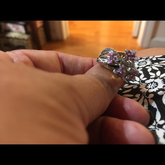 Flower 🌸 ring - Picture 6 of 6